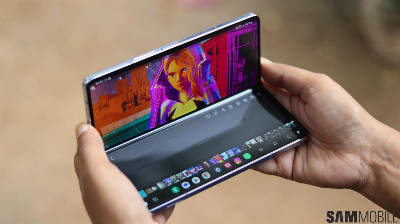 Samsung Galaxy Z Fold 6 Hands-On Productivity Or Just A Gimmick? Samsung Galaxy Z Fold 6 Hands-On Productivity Or Just A Gimmick?